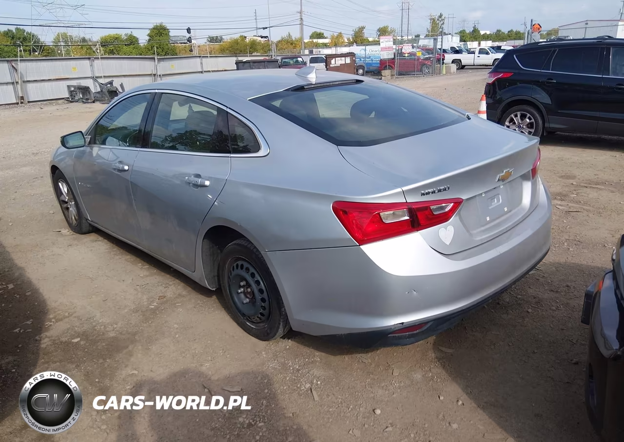 2018 Chevrolet Malibu Lt VIN:1G1ZD5ST6JF270275 - 3