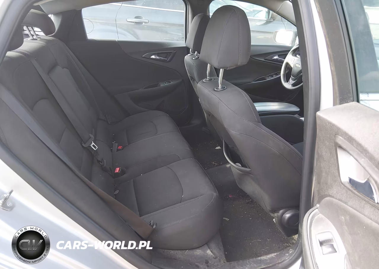 2018 Chevrolet Malibu Lt VIN:1G1ZD5ST6JF270275 - 8