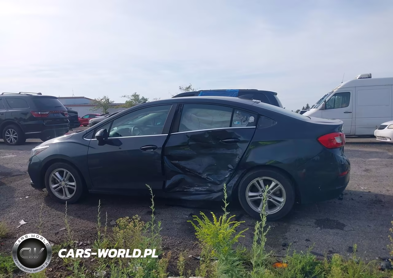 2018 Chevrolet Cruze Lt Auto VIN:1G1BE5SM5J7109739 - 14