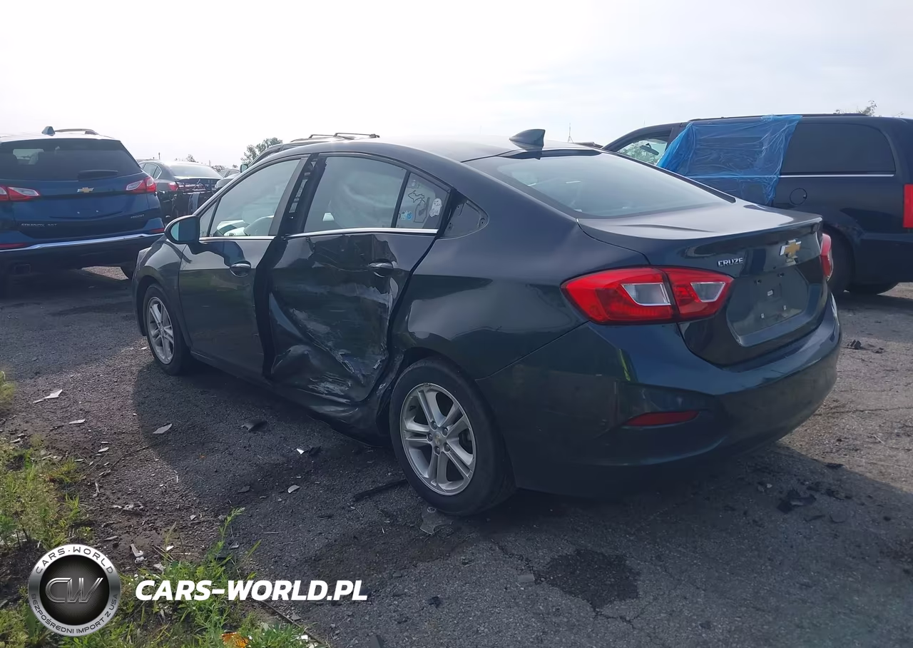 2018 Chevrolet Cruze Lt Auto VIN:1G1BE5SM5J7109739 - 3