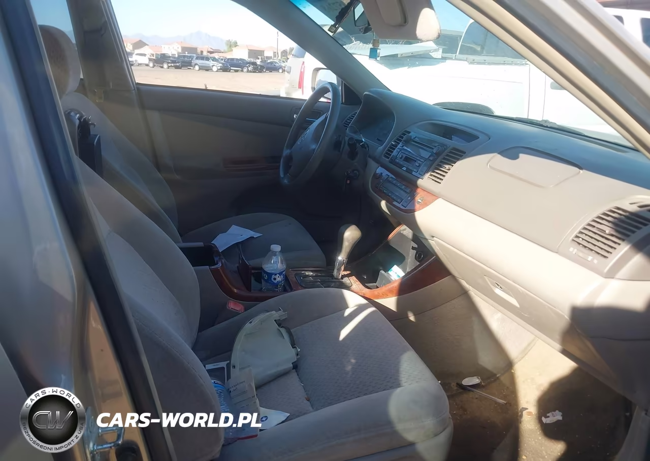 2004 Toyota Camry Xle VIN:4T1BE32K34U850306 - 5