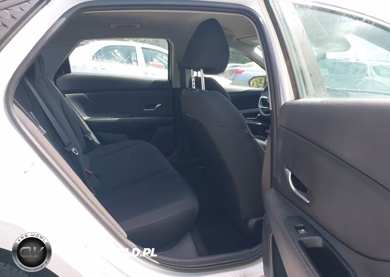 2024 Hyundai Elantra Sel VIN:KMHLM4DGXRU647300 - 8