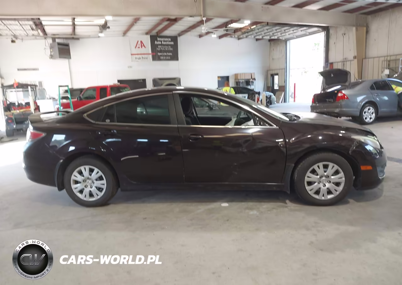 2010 Mazda Mazda6 I Sport VIN:1YVHZ8BH0A5M23234 - 14
