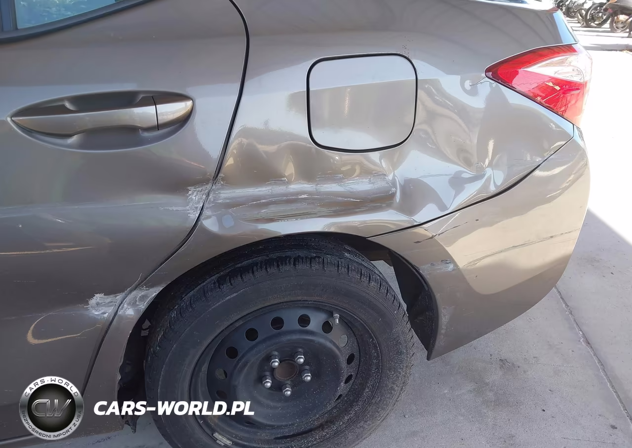 2019 Toyota Corolla Le VIN:5YFBURHE0KP935707 - 19