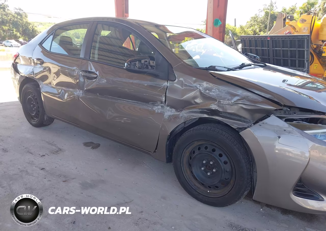 2019 Toyota Corolla Le VIN:5YFBURHE0KP935707 - 6