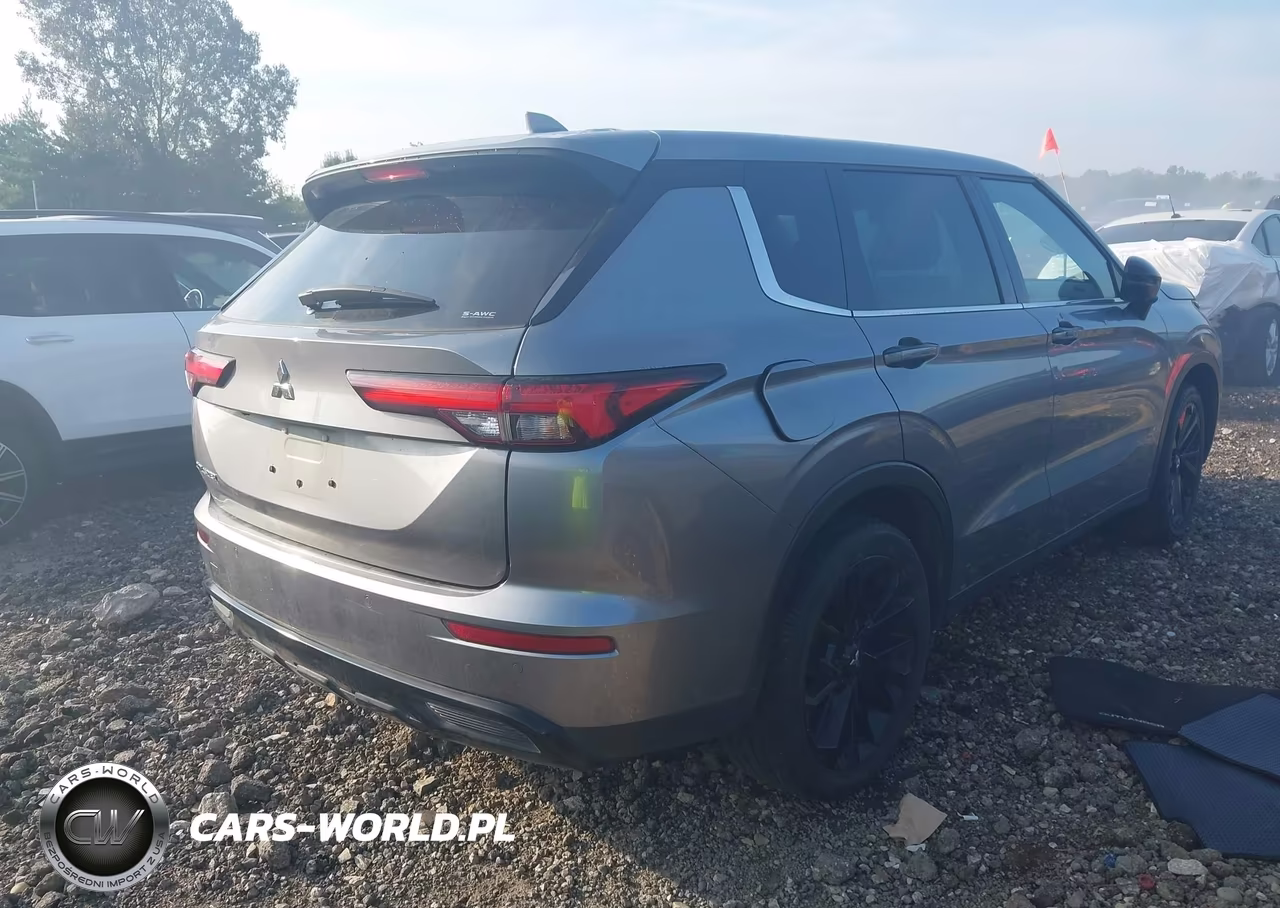 2022 Mitsubishi Outlander Black Edition S-Awc-Se 2.5 S-Awc-Se Launch Edition S-Awc VIN:JA4J4UA87NZ083217 - 4
