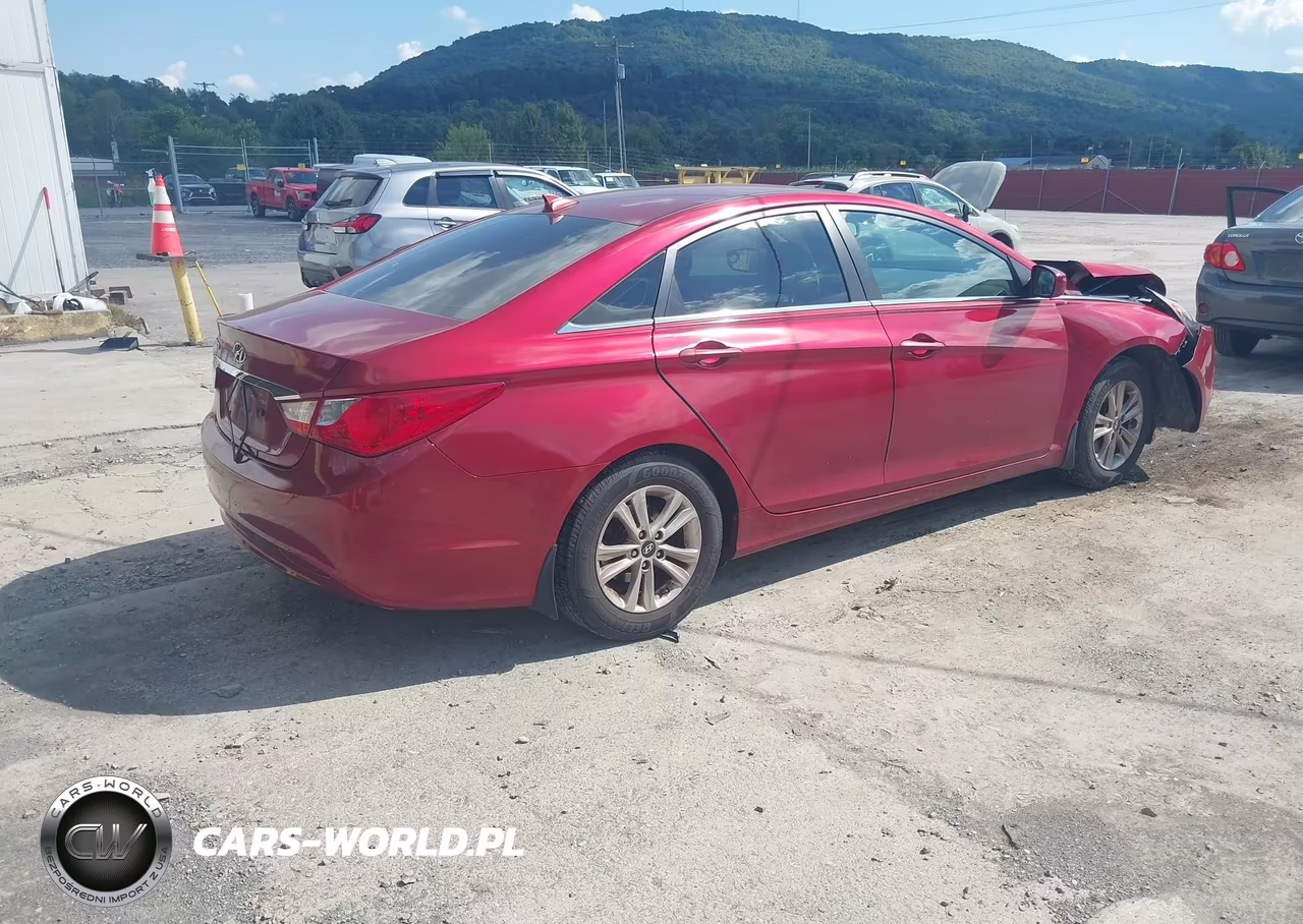 2013 Hyundai Sonata Gls VIN:5NPEB4AC5DH712335 - 4