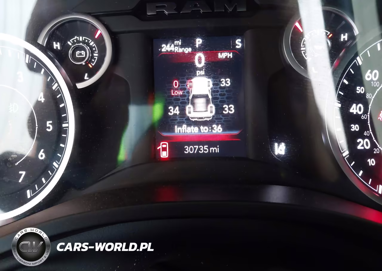 2025 Ram 1500 Big Horn Crew Cab 4X4 6'4 Box VIN:1C6SRFBP1SN738530 - 15