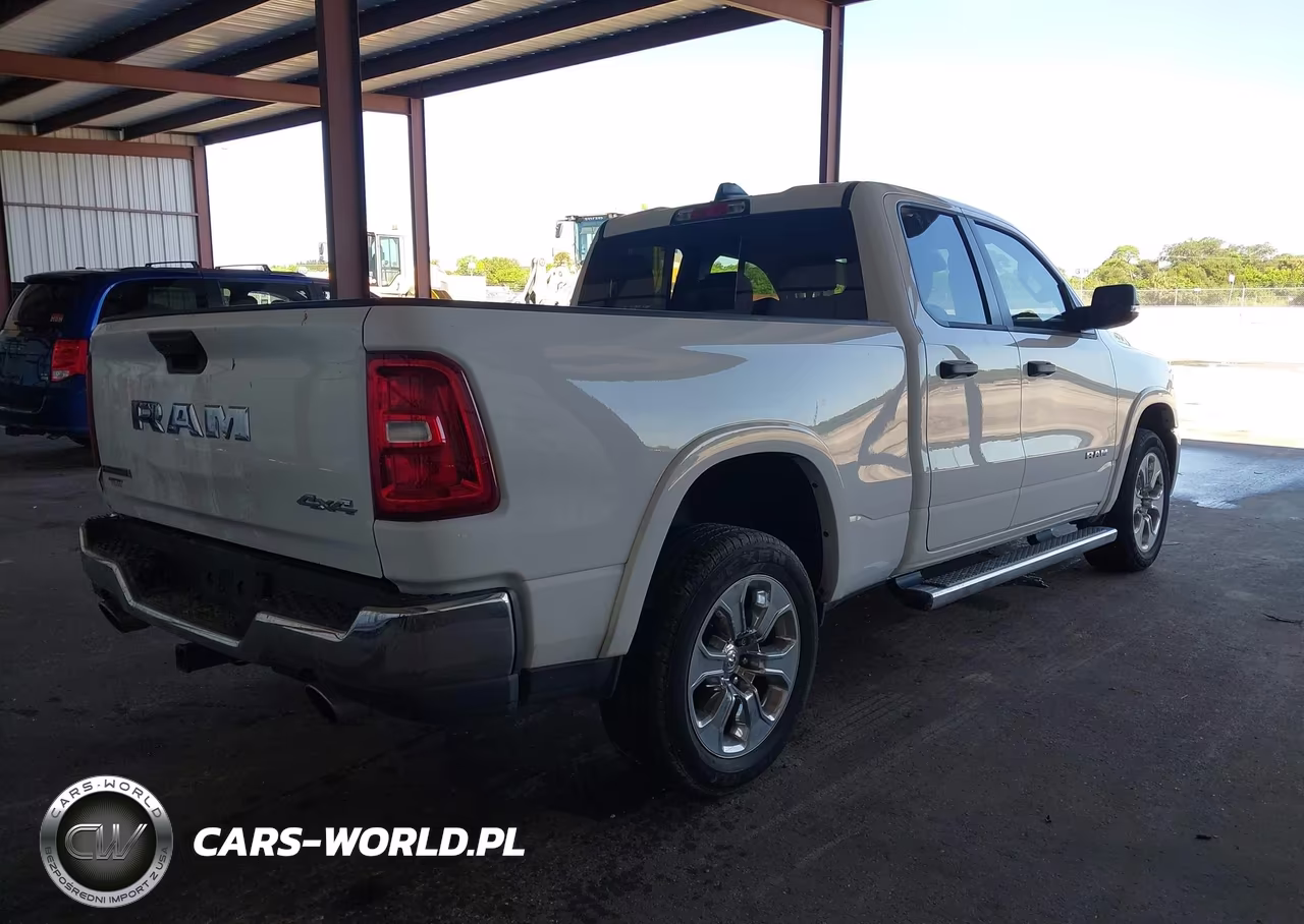 2025 Ram 1500 Big Horn Crew Cab 4X4 6'4 Box VIN:1C6SRFBP1SN738530 - 4