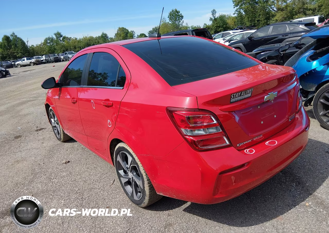 2018 Chevrolet Sonic Premier Auto VIN:1G1JF5SB0J4108393 - 3