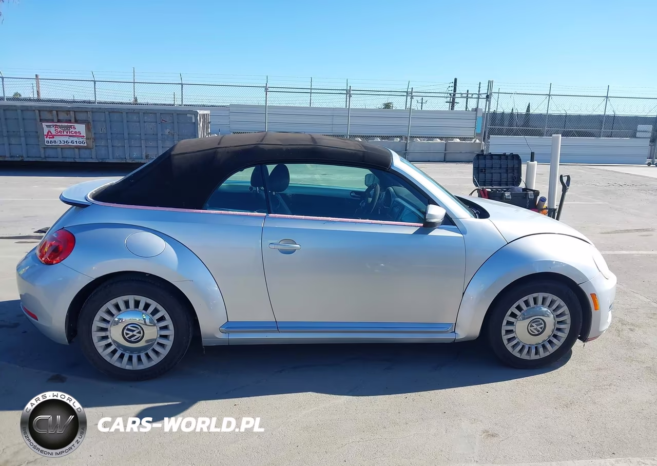 2013 Volkswagen Beetle 2.5L VIN:3VW5P7AT2DM830868 - 13