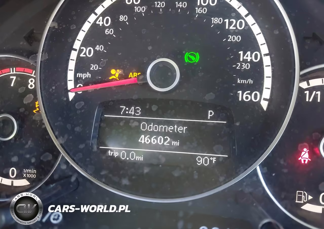 2013 Volkswagen Beetle 2.5L VIN:3VW5P7AT2DM830868 - 15