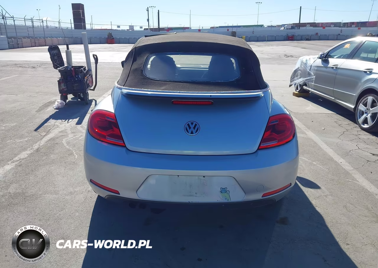 2013 Volkswagen Beetle 2.5L VIN:3VW5P7AT2DM830868 - 16