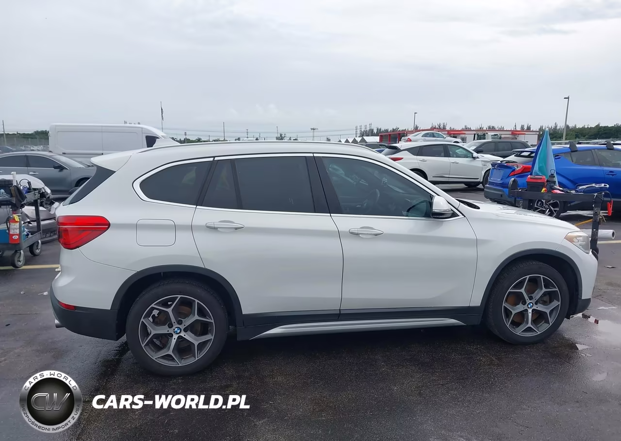 2018 BMW X1 Sdrive28I VIN:WBXHU7C36J3H43936 - 13