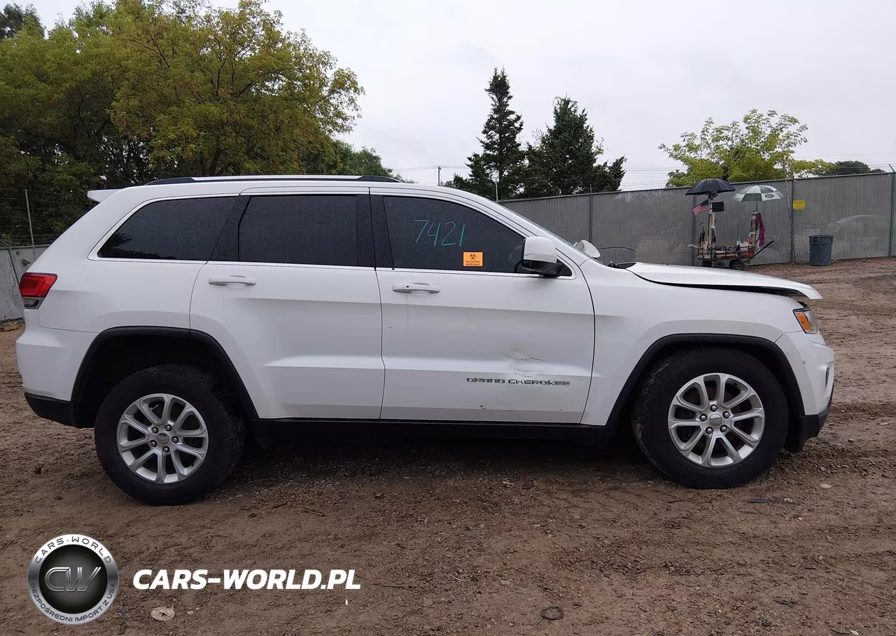 2015 Jeep Grand Cherokee Laredo VIN:1C4RJFAG0FC209281 - 14