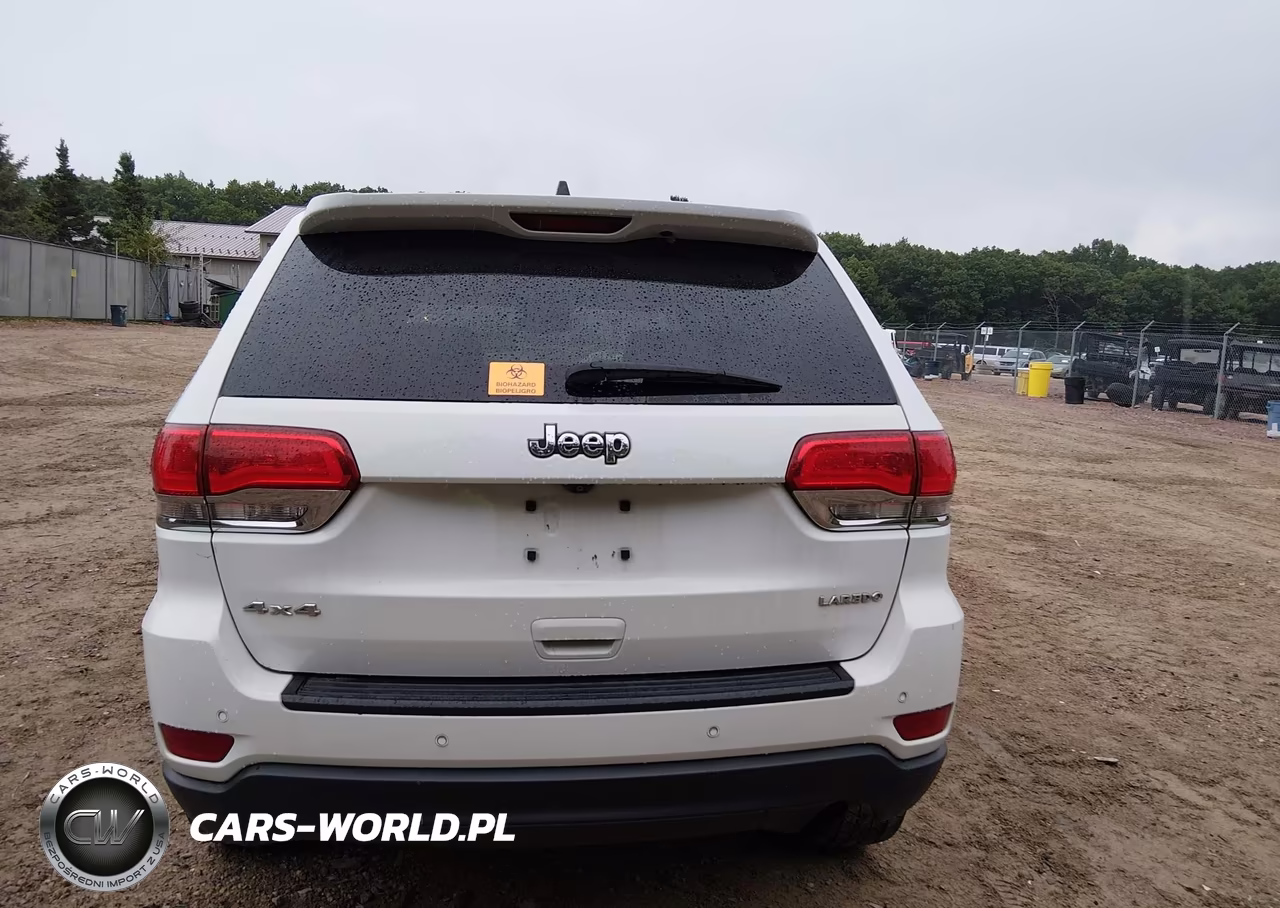2015 Jeep Grand Cherokee Laredo VIN:1C4RJFAG0FC209281 - 17