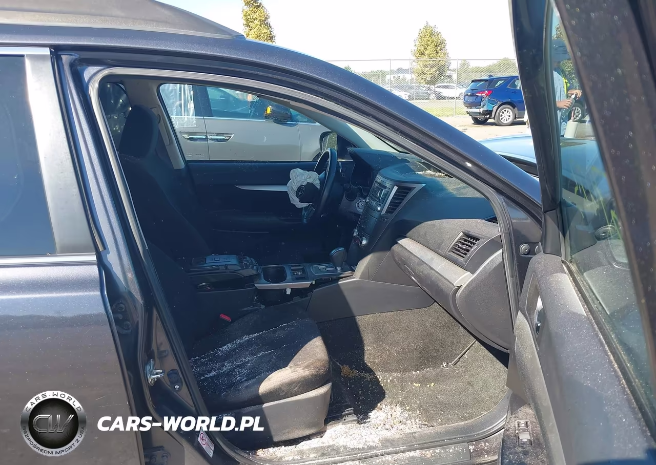 2013 Subaru Outback 2.5I Premium VIN:4S4BRCCC5D3246919 - 5