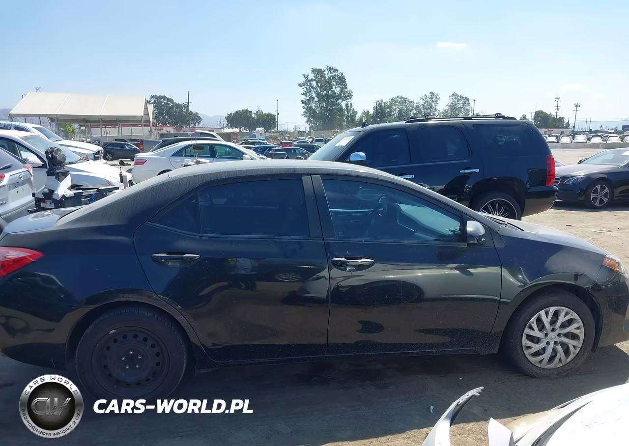 2019 Toyota Corolla Le VIN:5YFBURHE5KP922564 - 13