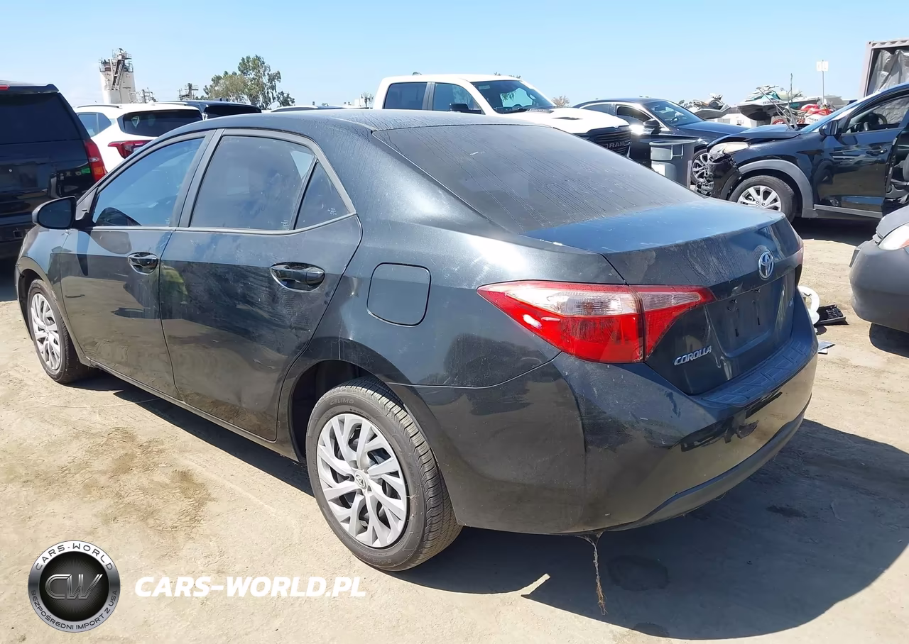 2019 Toyota Corolla Le VIN:5YFBURHE5KP922564 - 3