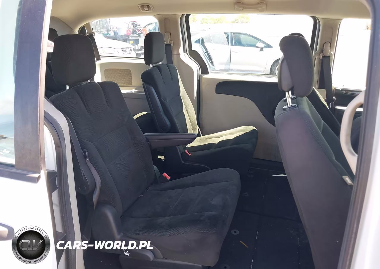 2015 Dodge Grand Caravan American Value Pkg VIN:2C4RDGBG6FR738236 - 8