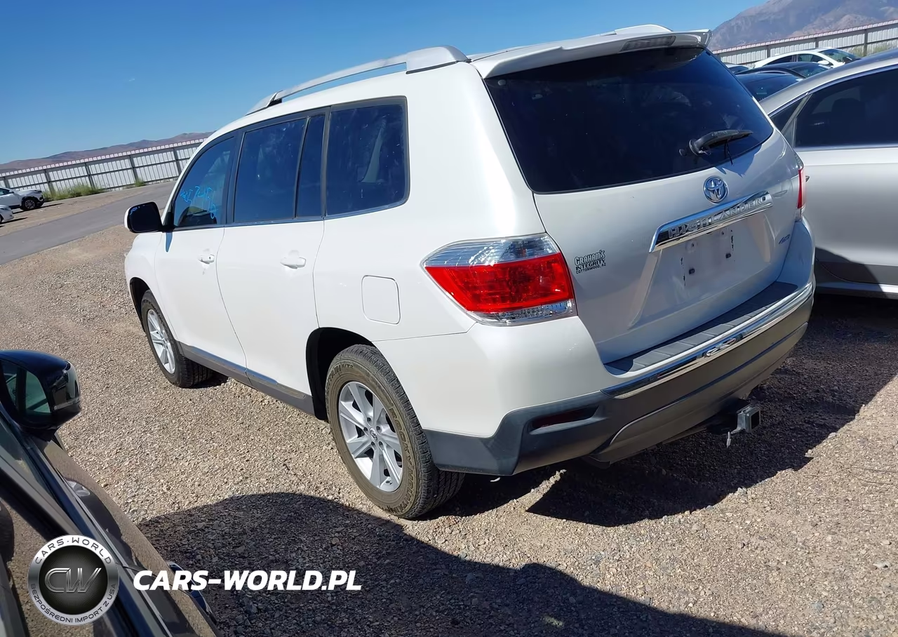 2013 Toyota Highlander Se V6 VIN:5TDBK3EH9DS196252 - 3