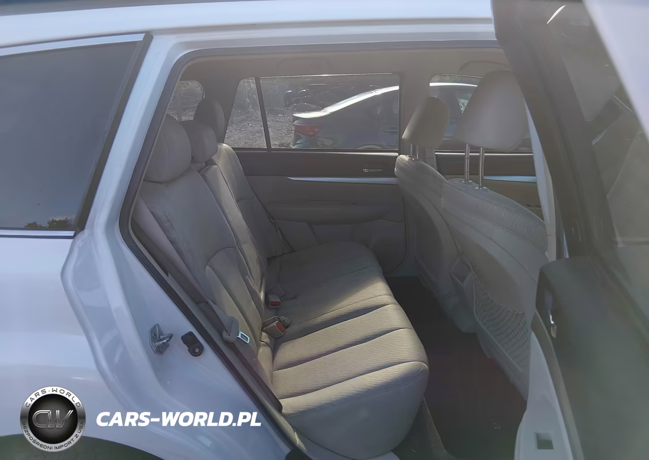 2012 Subaru Outback 2.5I Premium VIN:4S4BRBCC4C3224175 - 8
