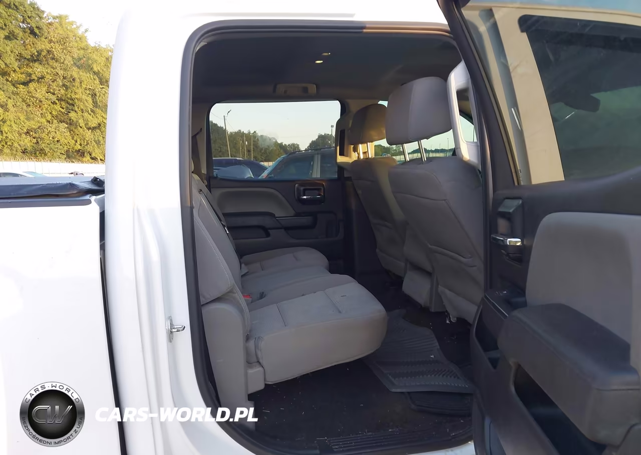 2018 Chevrolet Silverado 1500 Custom VIN:3GCUKPEC5JG341852 - 8