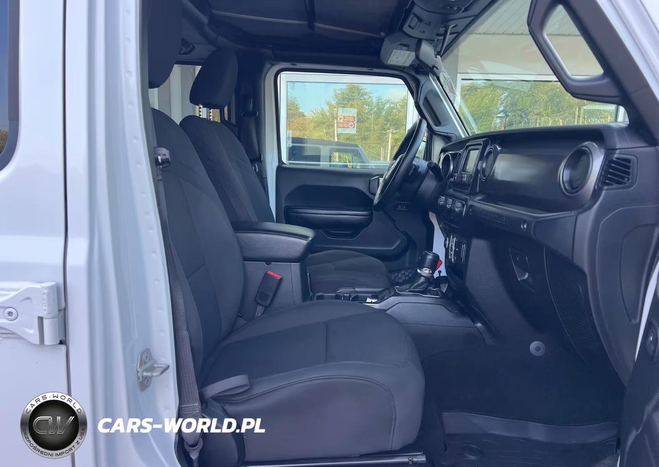 2018 Jeep Wrangler Unlimited Sport S 4X4 VIN:1C4HJXDG6JW168157 - 5
