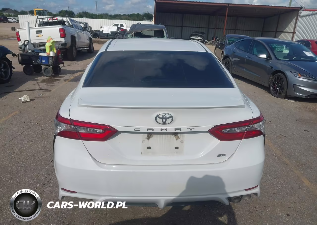 2018 Toyota Camry Se VIN:4T1B11HKXJU674910 - 16