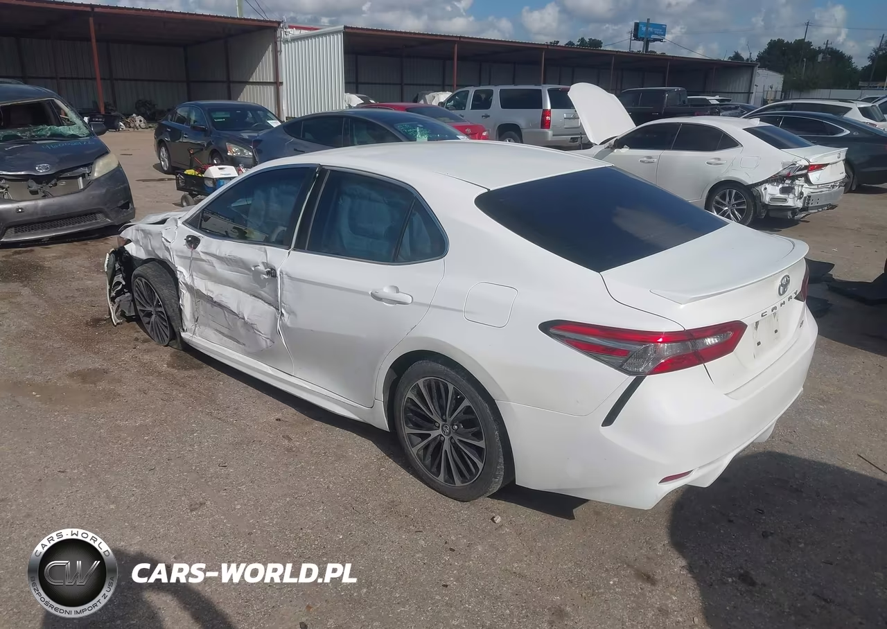 2018 Toyota Camry Se VIN:4T1B11HKXJU674910 - 3