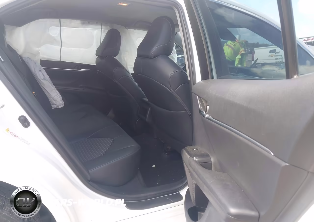 2018 Toyota Camry Se VIN:4T1B11HKXJU674910 - 8