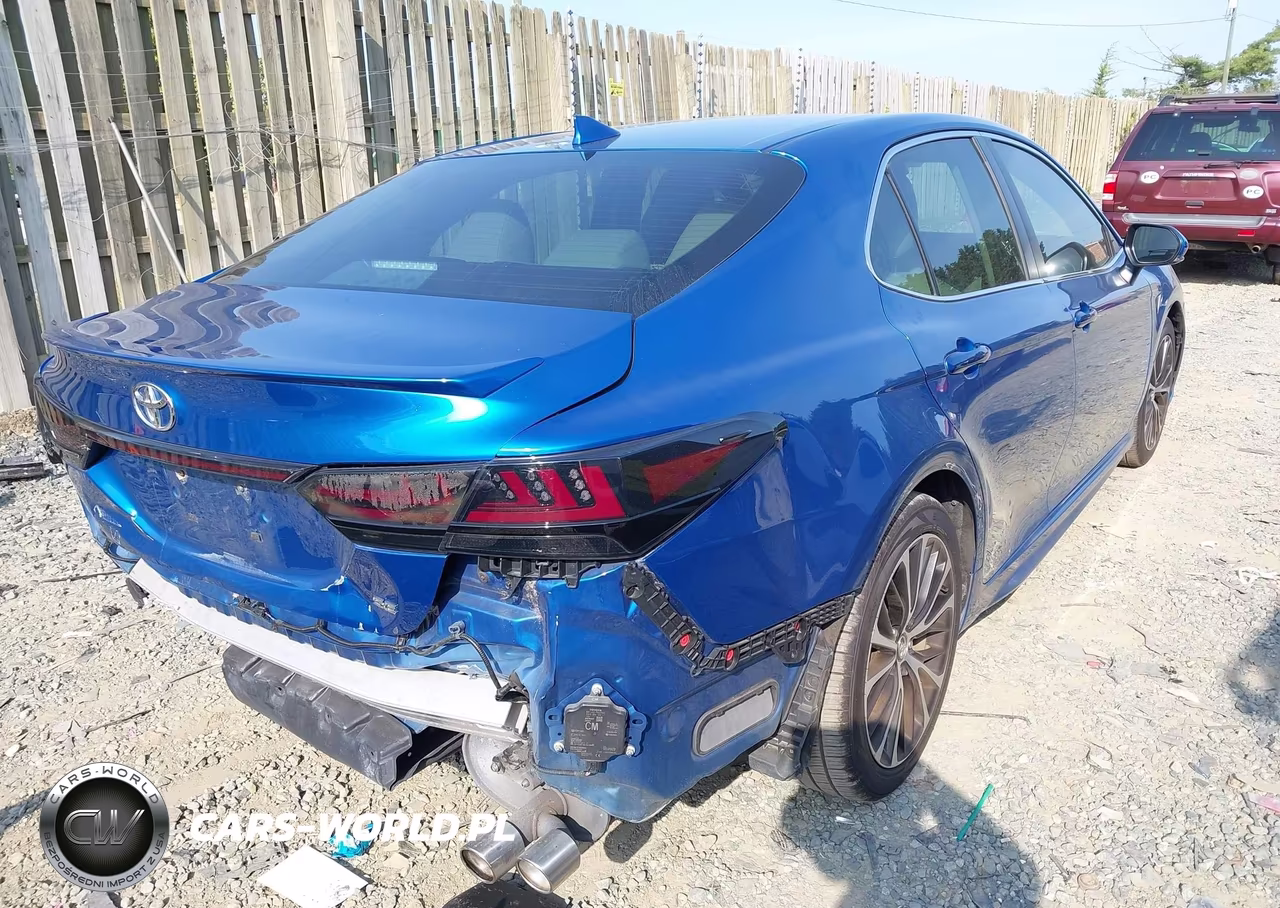 2018 Toyota Camry Se VIN:4T1B11HKXJU019002 - 4