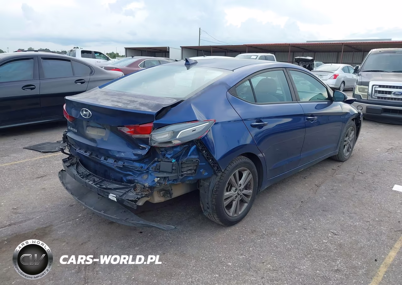 2018 Hyundai Elantra Sel VIN:5NPD84LF0JH321168 - 4