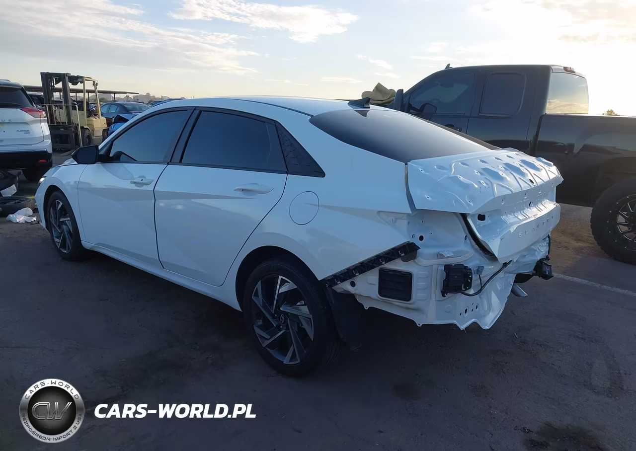 2025 Hyundai Elantra Sel Sport VIN:KMHLM4DG7SU016428 - 3