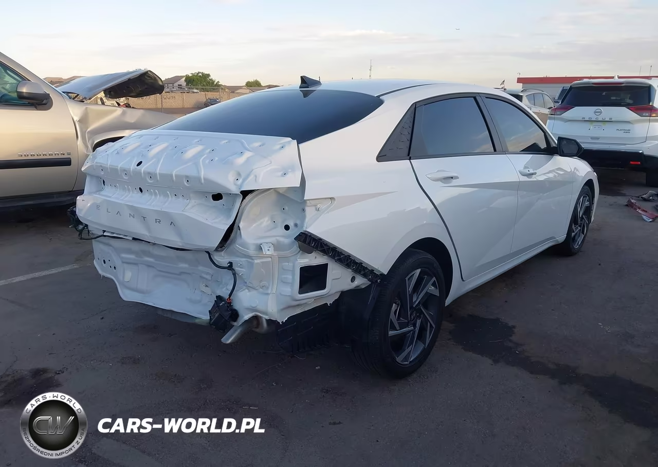 2025 Hyundai Elantra Sel Sport VIN:KMHLM4DG7SU016428 - 4