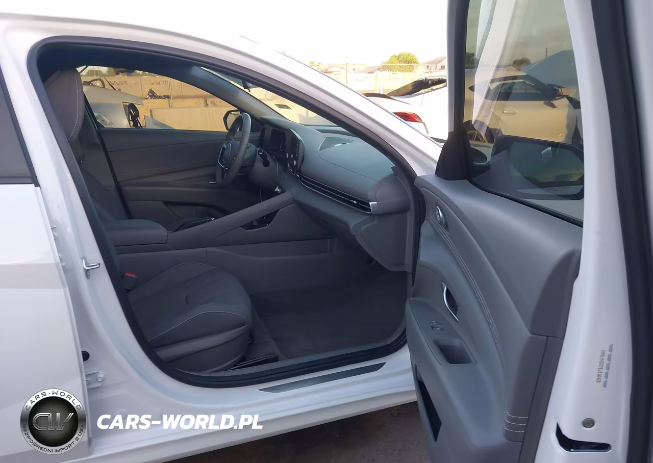 2025 Hyundai Elantra Sel Sport VIN:KMHLM4DG7SU016428 - 5