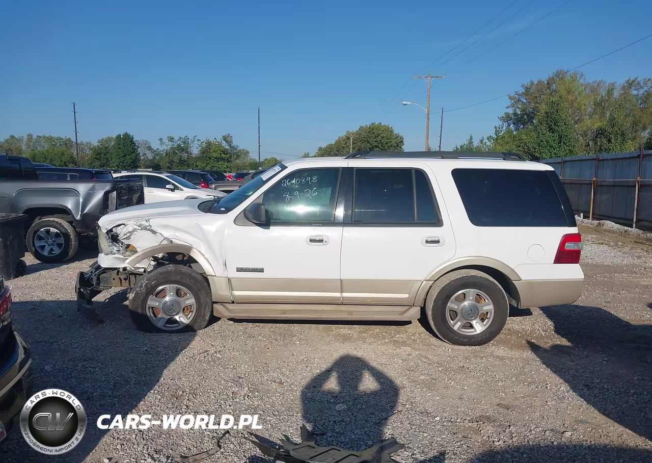 2007 Ford Expedition Eddie Bauer VIN:1FMFU18557LA61420 - 13