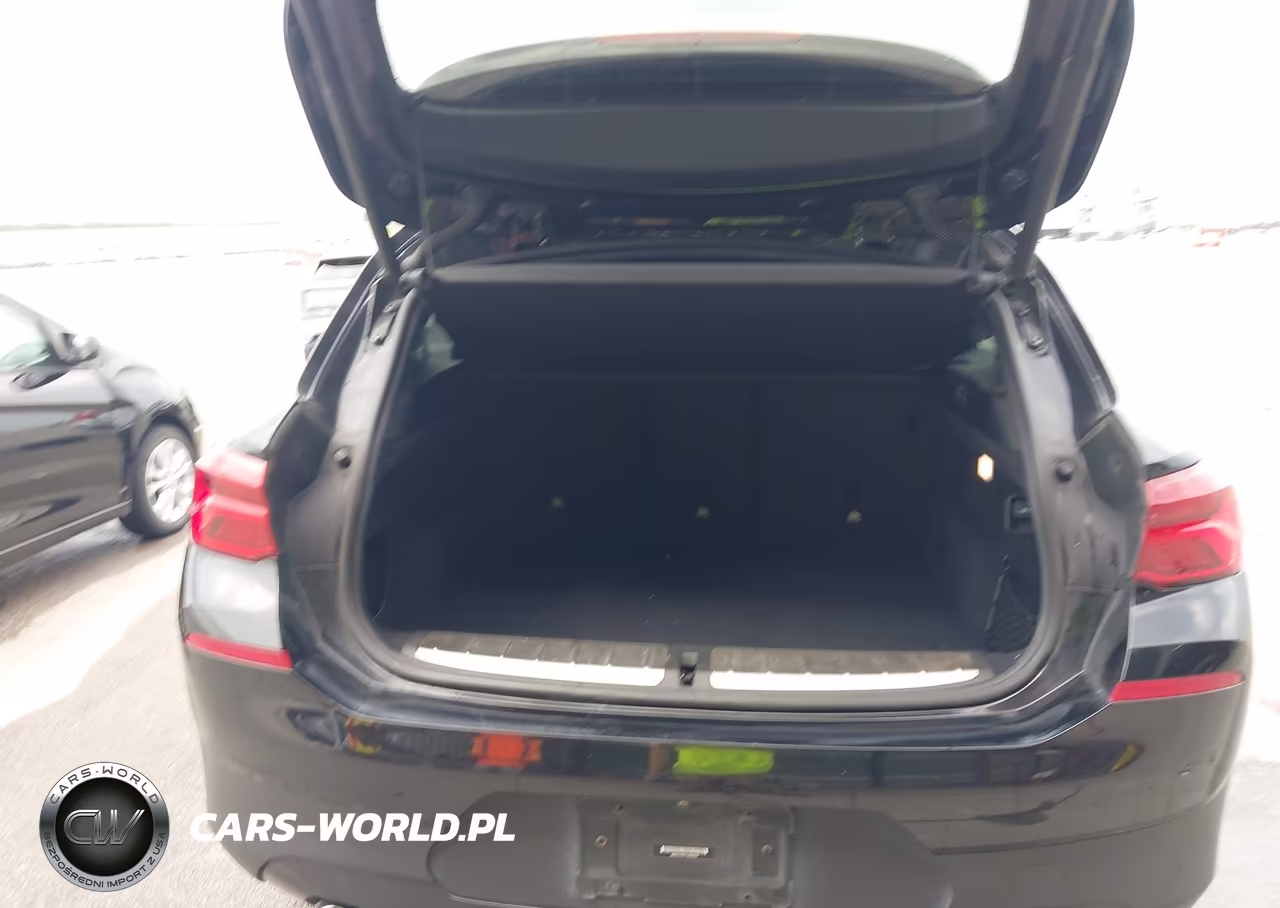 2020 BMW X2 xDrive28I VIN:WBXYJ1C07L5R29923 - 17