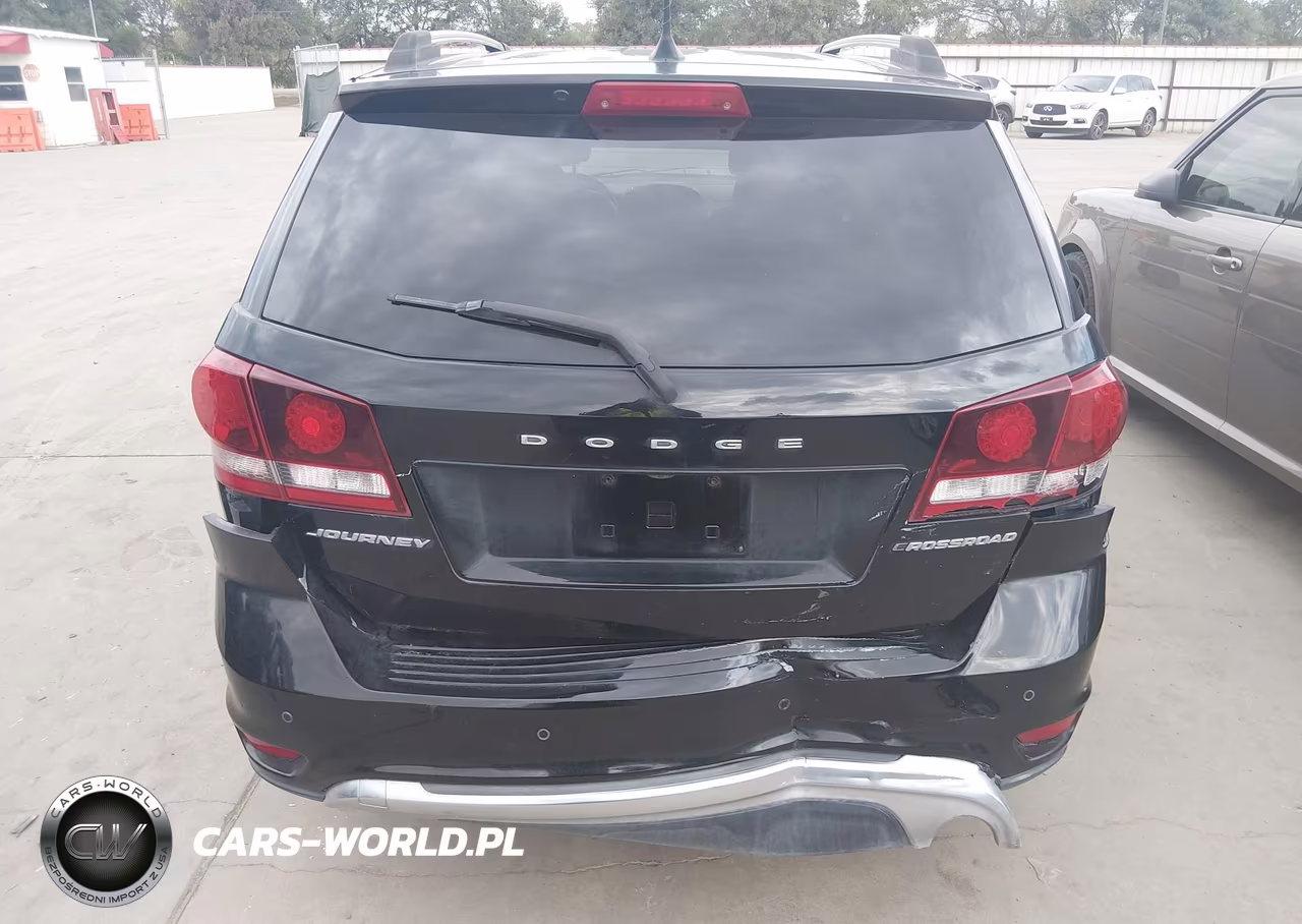 2020 Dodge Journey Crossroad VIN:3C4PDCGB7LT266702 - 16