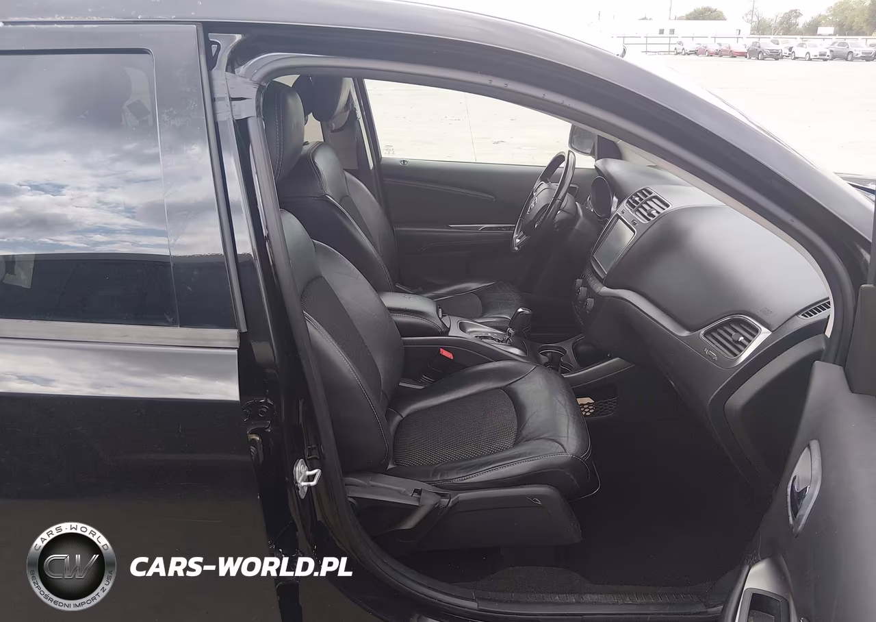 2020 Dodge Journey Crossroad VIN:3C4PDCGB7LT266702 - 5