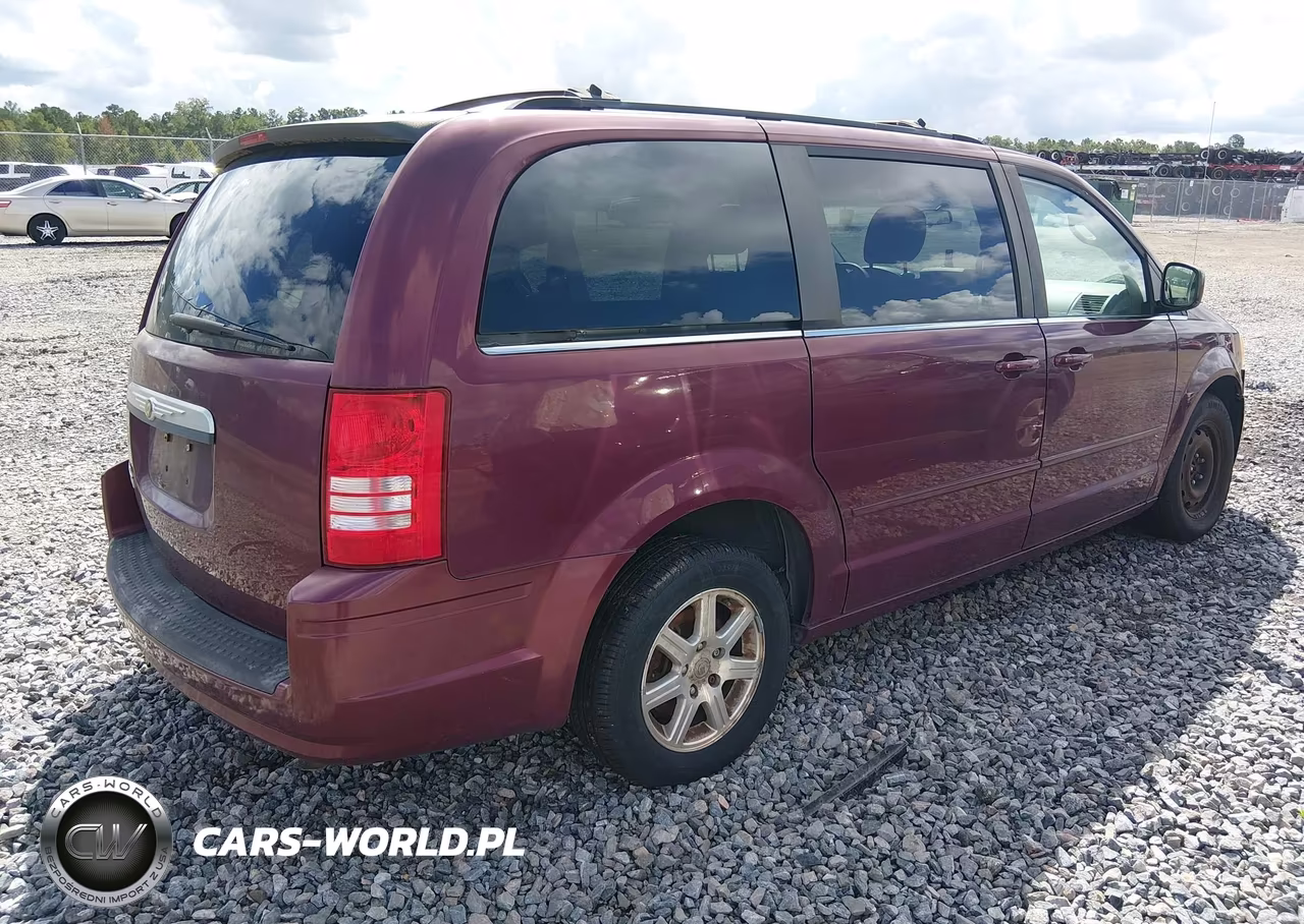 2008 Chrysler Town & Country Touring VIN:2A8HR54P08R666900 - 4