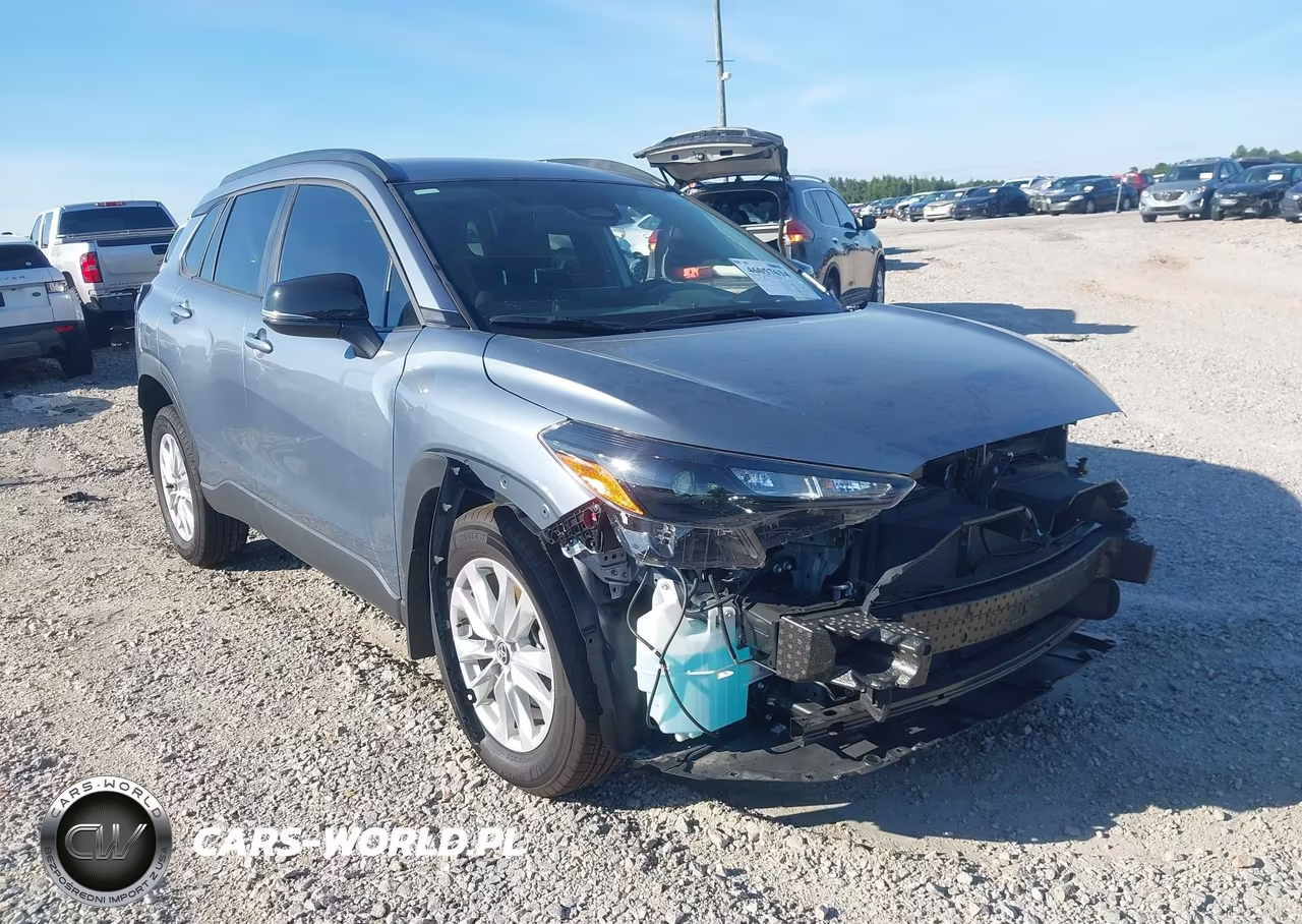 2026 Toyota Corolla Cross Le – zdjęcie 1 z 17