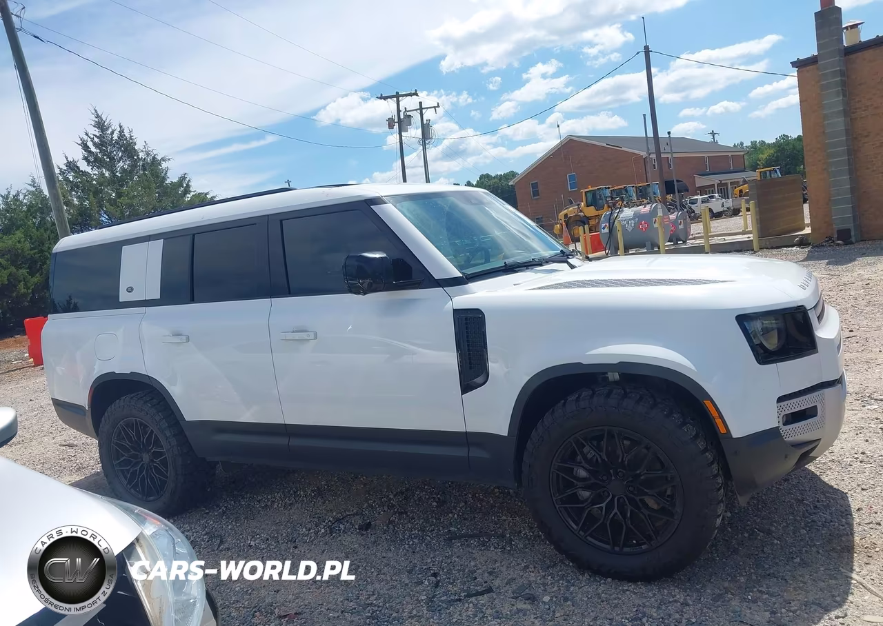 2024 Land Rover Defender 130 P300 S VIN:SALEJFFUXR2295571 - 13