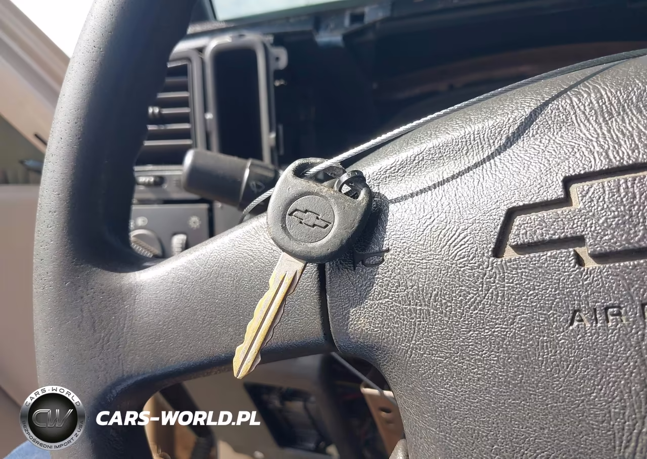 2005 Chevrolet Silverado C1500 VIN:1GCEC14ZX5Z281061 - 11