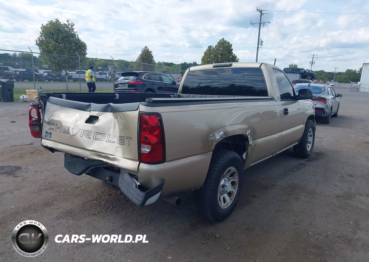 2005 Chevrolet Silverado C1500 VIN:1GCEC14ZX5Z281061 - 4