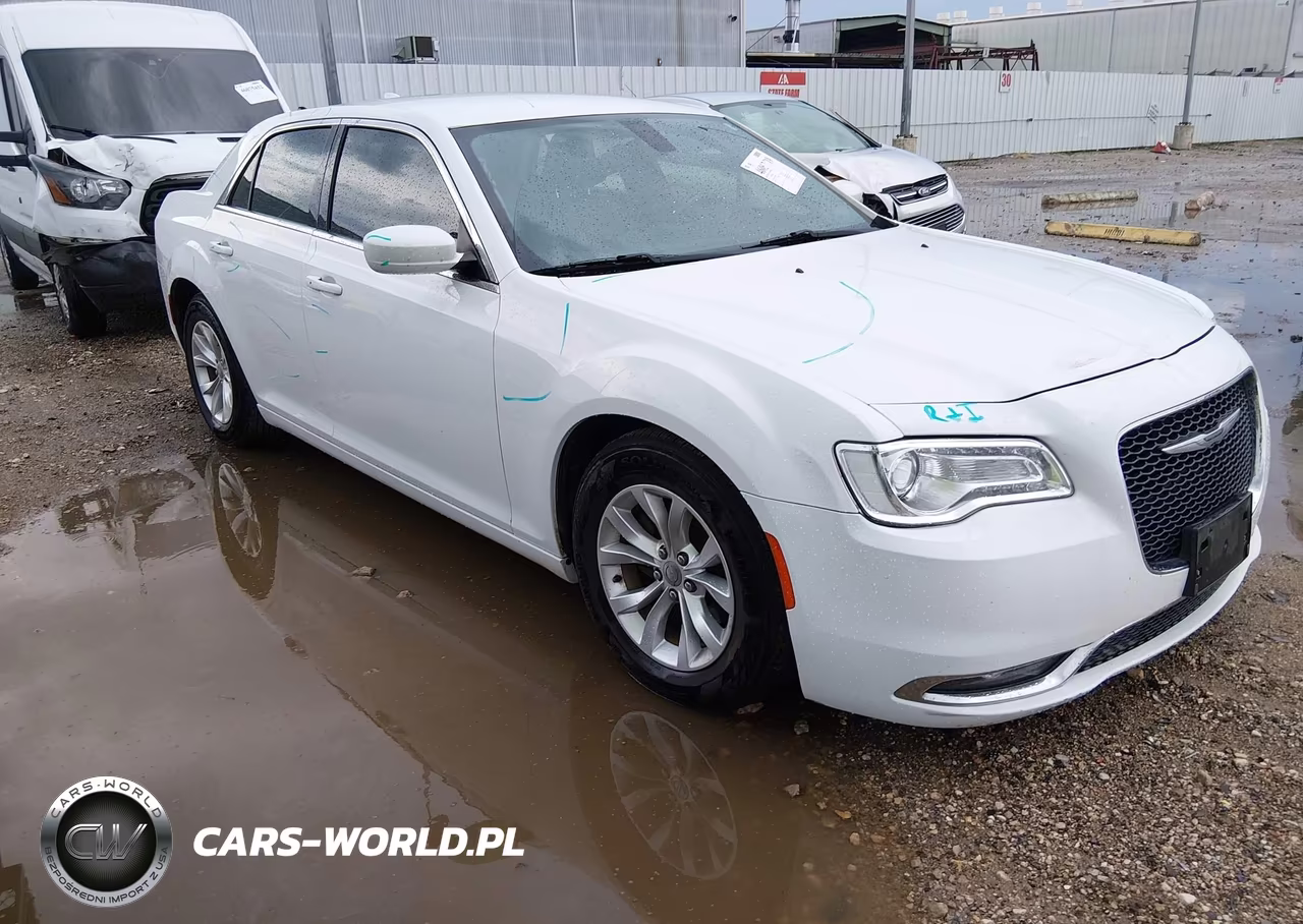 2015 Chrysler 300 Limited VIN:2C3CCAAG4FH893840 - 1