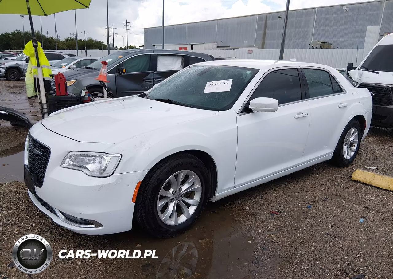 2015 Chrysler 300 Limited VIN:2C3CCAAG4FH893840 - 2