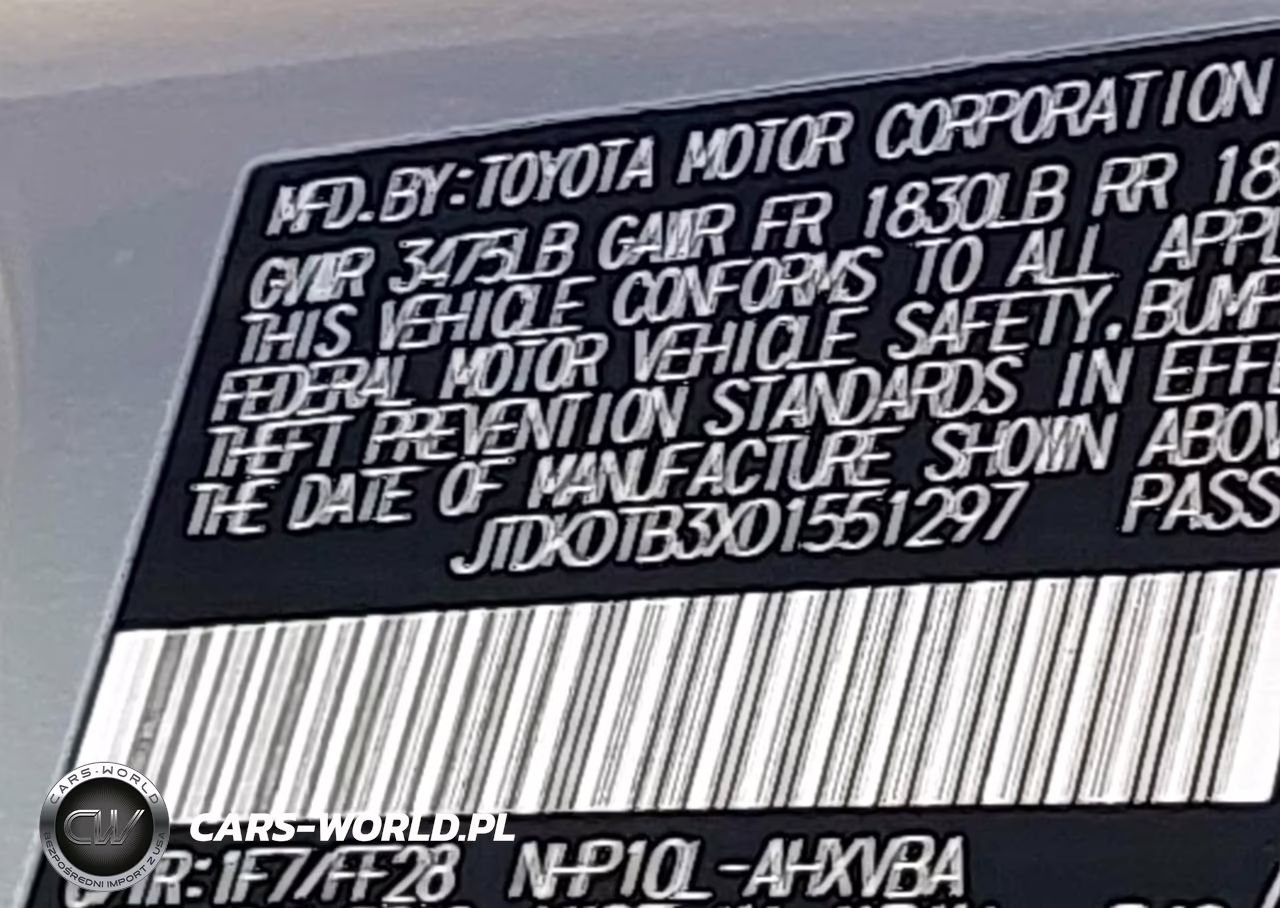 2013 Toyota Prius C Two VIN:JTDKDTB3XD1551297 - 9