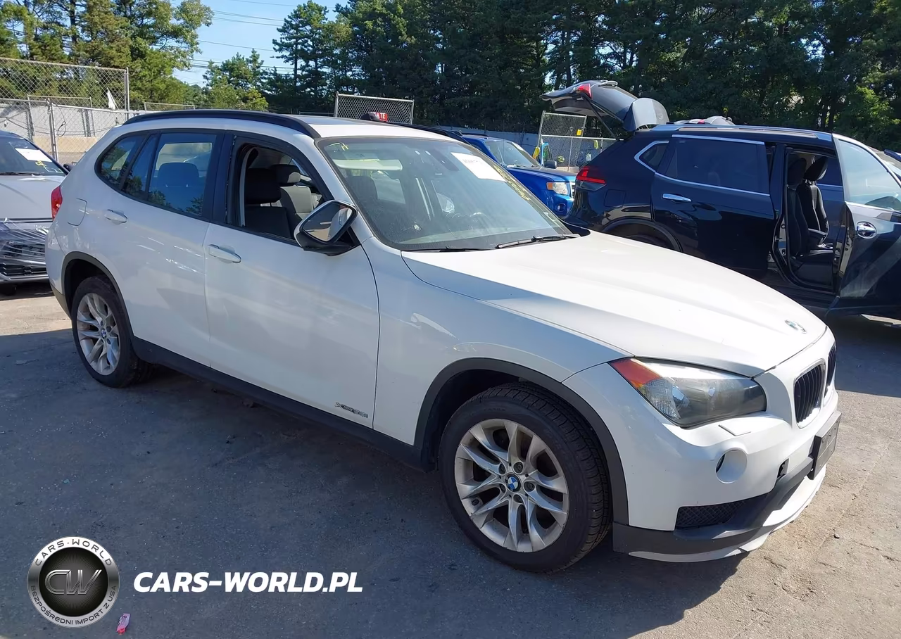 2015 BMW X1 xDrive28I VIN:WBAVL1C58FVY26002 - 1