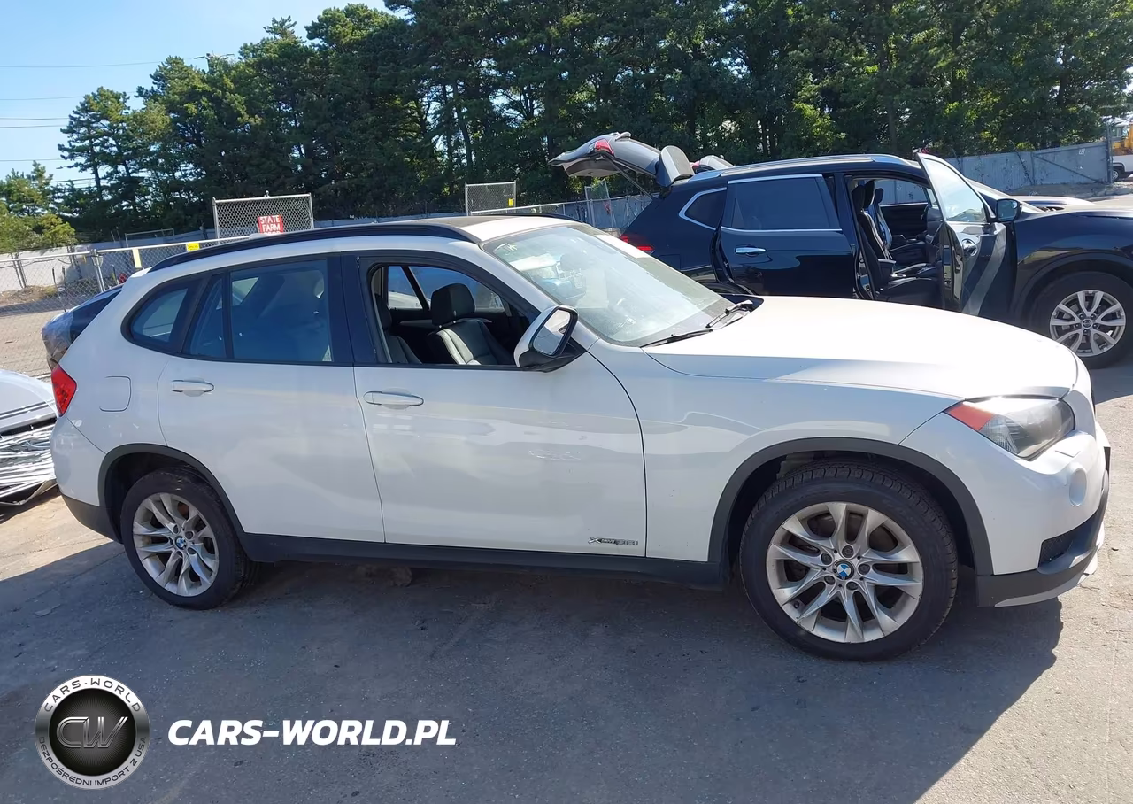 2015 BMW X1 xDrive28I VIN:WBAVL1C58FVY26002 - 13